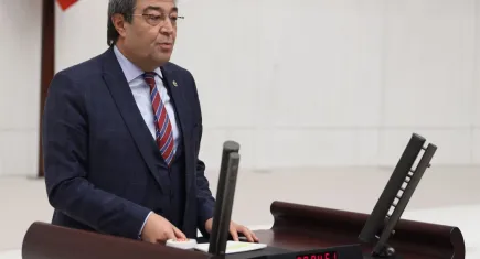 İYİ Parti'li Dursun Ataş, azalan çiftçi sayısına dikkat çekti!