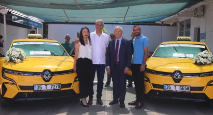 İzmir’de elektrikli taksi dönemi
