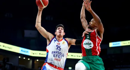 Pınar Karşıyaka-Anadolu Efes maçında 146.randevu