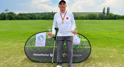 Milli sporcu Mehmet Kazan, Golf Şampiyonasında zirvede!