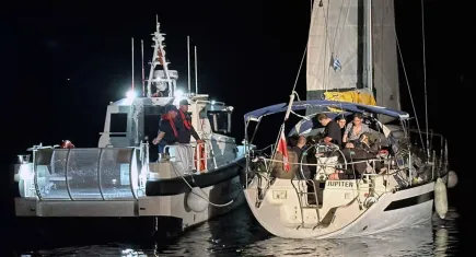 Muğla’da 50 düzensiz göçmen kurtarıldı, 3 kaçakçı yakalandı