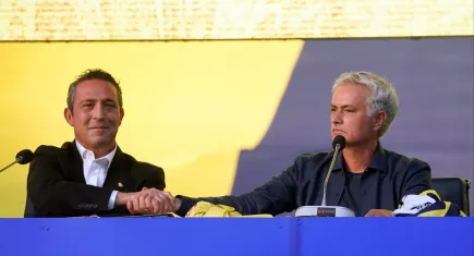Fenerbahçe'de Jose Mourinho dönemi başladı