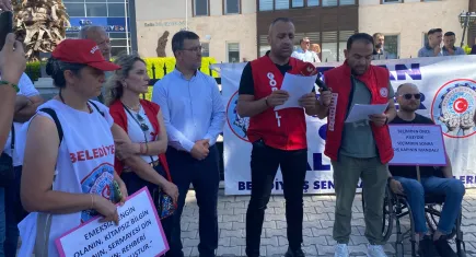 Menemen Belediyesi'nde kriz: Yüzlerce işçi bayram öncesi işten çıkarıldı