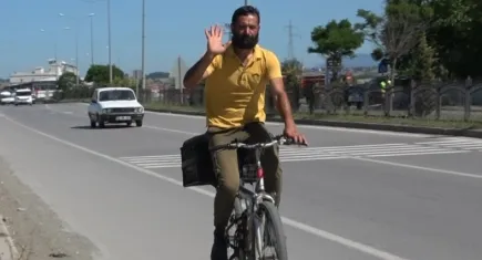 Bisikletiyle  7 yılda 126 bin kilometre yol yaptı!