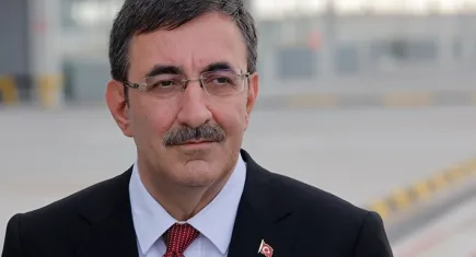 Cumhurbaşkanı Yardımcısı Yılmaz:Savunma sanayini destekleme paketine kalem kalem yeniden bakacağız