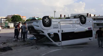 Konya'da 2 servis minibüsü çarpıştı: 7 yaralı