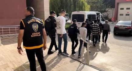 Manisa emniyetinden eş zamanlı operasyon