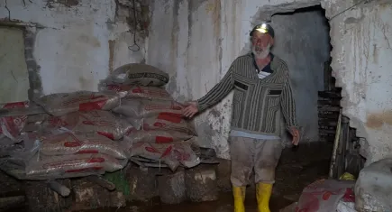 Kırıkkale'de sağanak yağış hayatı feç etti: Sel suları ağıla doldu