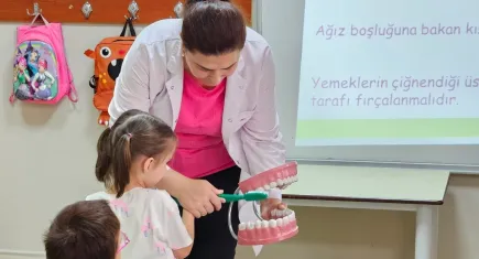 Kocaeli’de miniklere ağız ve diş sağlığı eğitimi