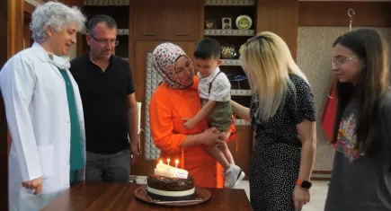 Akdeniz Üniversitesi’nde mucizevi nakil: Dünyanın ilk kadavradan rahim nakli ile doğan çocuğu 4 yaşında!