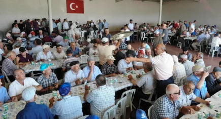 Balkanlarda yaklaşık 2 bin çiftçi yağmur duasında buluştu