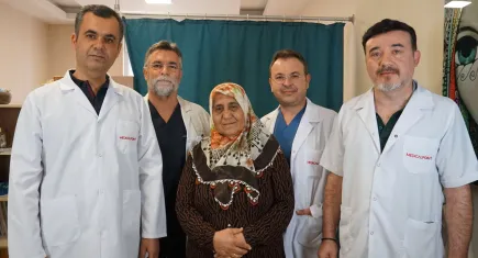 Böbrek üstü bezi tümörü ameliyatıyla hastanın tansiyon sorunu kalıcı çözüme kavuştu