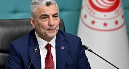 Bakan Bolat nisan ayı cari işlemler hesabına ait gelişmeleri değerlendirdi!