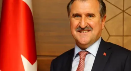 Bakan Bak'tan  Paris 2024 Olimpiyatları'na katılma hakkı kazanan  Şevval İlayda Tarhan için tebrik mesajı