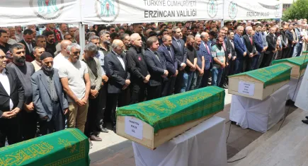 İliç'teki madende toprak altından çıkarılan işçiler son yolculuklarına uğurlandı