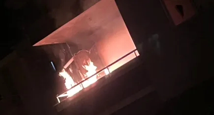 Muğla'da bir balkon alev aldı