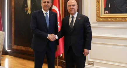 Murat Bakan, Bakan  Yerlikaya'yı ziyaret etti