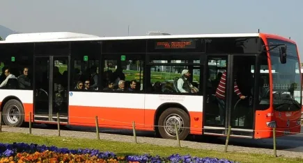 İzmir’de toplu ulaşım bayramda ücretsiz olacak