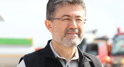 Bakan Yumaklı, orman yangınlarına müdahalede son durumu paylaştı