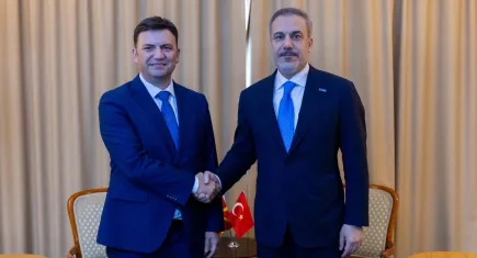 Bakan Fidan Kuzey Makedonya Dışişleri Bakanı Osmani ile bir arada