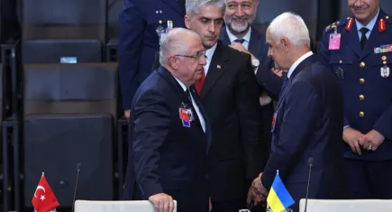 Bakan Güler NATO Savunma Bakanları Toplantısı birinci oturumuna katıldı