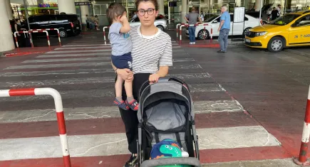 Kendisi İzmir'e valizi Muş'a gitti