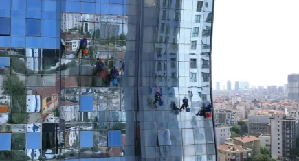 Mega kent İstanbul'da gökdelenler örümcek adamlara emanet