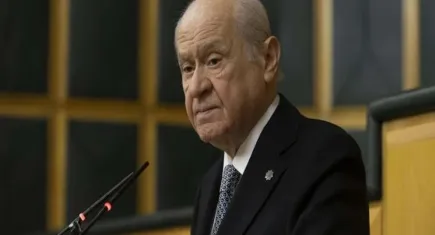Bahçeli’den bayram mesajında sert ifadeler: Yumuşama mesajlarına iftira kampanyasının hedefi belli