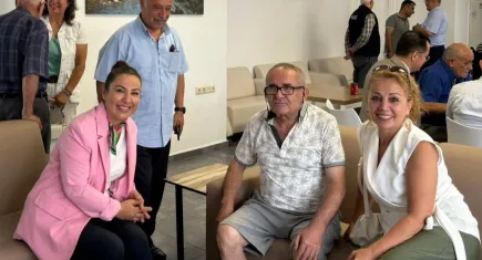 İzmir İYİ Parti’den bayramda örnek davranış