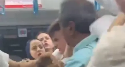 Marmaray’da tekmeli yumruklu kavga