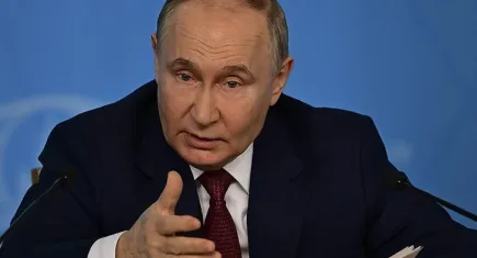 Putin Vietnam’a resmi ziyarette bulundu