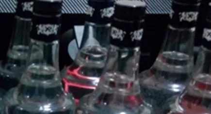 İran'da sahte alkol üretenlere idam kararı