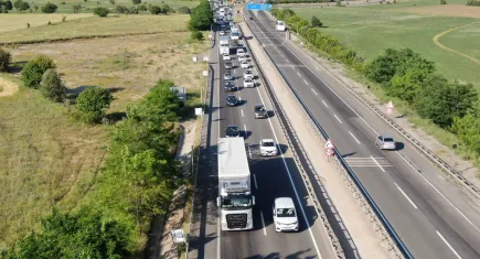 21 ilin geçiş noktasında bayram dönüşü yoğunluğu yaşanıyor
