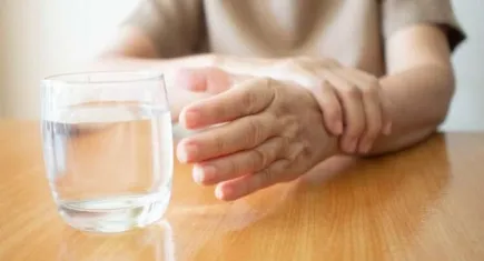 ALS hastalığının ilk belirtileri: Kramp ve seğirmeler
