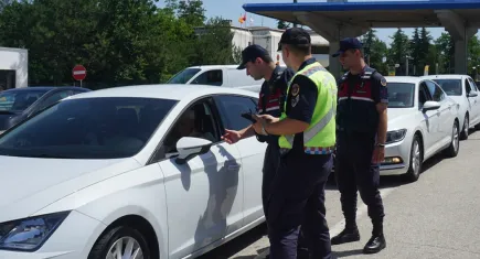 Edirne yollarında bayram dönüşü denetimleri