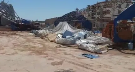 Gaziantep’te şiddetli rüzgar evleri çatısız bıraktı