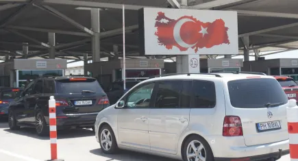 Kapıkule'de gurbetçi yoğunluğu başladı