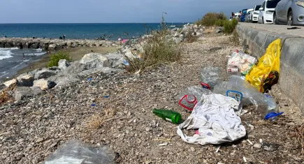 Tatilcilerden geriye çöpleri kaldı