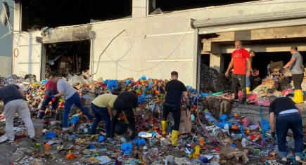 Aydın'da büyük mücadele sonrası yangın söndürüldü: Geriye sadece yıkılan duvarlar kaldı  