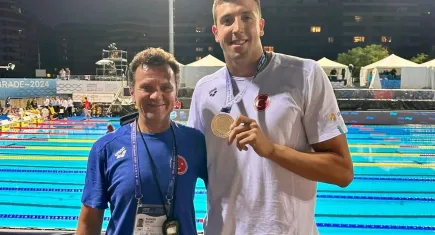 Emre Sakçı, İzmir'de öğrencilere örnek olacak