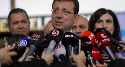  Ekrem İmamoğlu: Gerçekten merak edilmesi gereken, bizim buluşacağımız yemek değil…