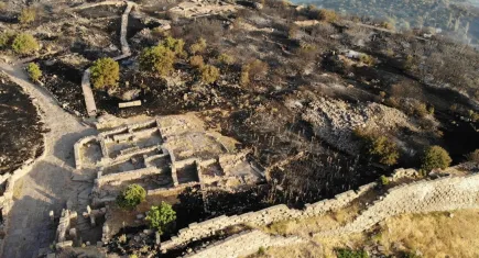 Kültür ve Turizm Bakanlığı duyurdu: Assos Atik kenti ziyarete kapatıldı