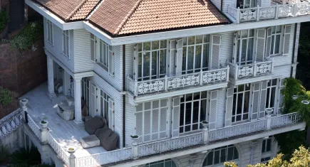 FETÖ'den firar etmişti: Akın İpek’in Bebek’teki yalı 1,1 milyar liraya satıldı!