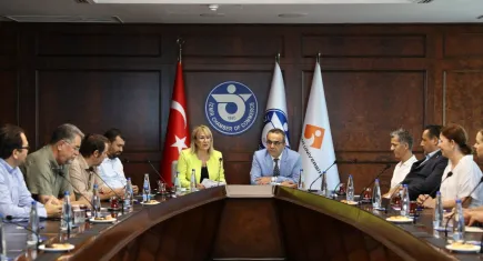 E-Ticaret Destek Personeli Pilot Projesine katılanlar belgelerini aldı