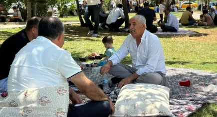 Uzmanı sıcak çarpmasıyla ilgili uyardı: Eğer sıcak çarpmasıyla ilgili bir öngörü varsa sık duş alınabilir