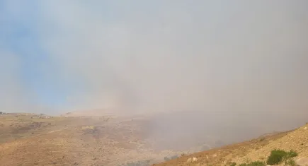 Harmandalı'da Katı Atık Tesisinde yangın: Şiddetli rüzgâr müdahaleyi zorlaştırıyor
