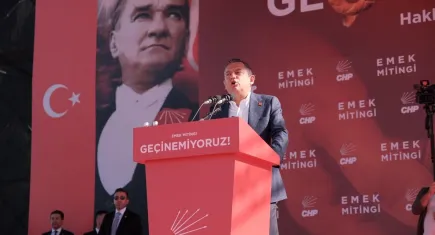 Özgür Özel: Enflasyon karşısında ezilmeye terk edilen emekçiler, asgari ücretliler