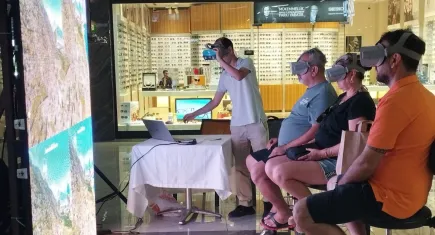 VR etkinliğiyle Mersin'i keşfettiler