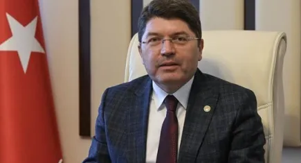 Adalet Bakanı Tunç: Kayseri’deki çocuk istismarı olayıyla ilgili gözaltına alınan şüpheli şahıs, çıkarıldığı mahkemece tutuklanmıştır
