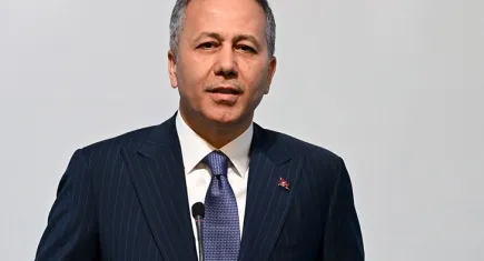 Bakan Yerlikaya Kayseri’de meydana gelen olaylar sonrası 63 hesaba soruşturma açıldığını açıkladı